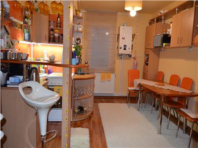 Ap. cu 3 Camere Mobilat, Utilat cu Garaj de Vanzare in Sg. de Mures