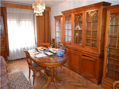 Apartament cu 4 Camere de Vanzare in Tudor - Zona Fortuna