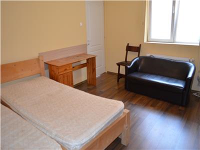 1-Room Apartment with Parking Included for Rent in the Ultra-Central A