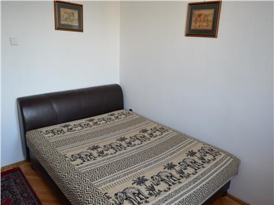 Apartament cu 3 Camere de Inchiriat in Zona Centrala