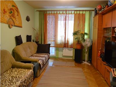 Apartament 3 Camere de Vanzare Zona Tudor