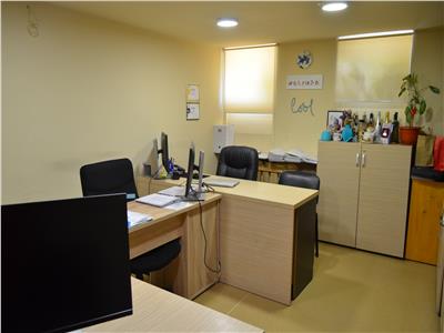 Spatiu pentru Birouri 2 Camere de Vanzare Zona Centrala