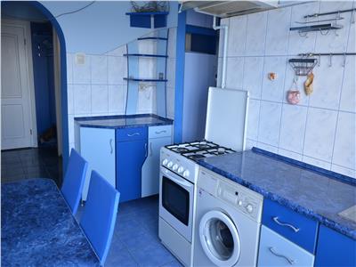 3 Rooms Apartment for Rent in Semicentral Area
